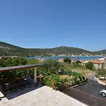 With A Parking Space Vinisce, Trogir - 14407 * Vinisce