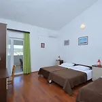 With A Parking Space Vinisce, Trogir - 14407 Apartman